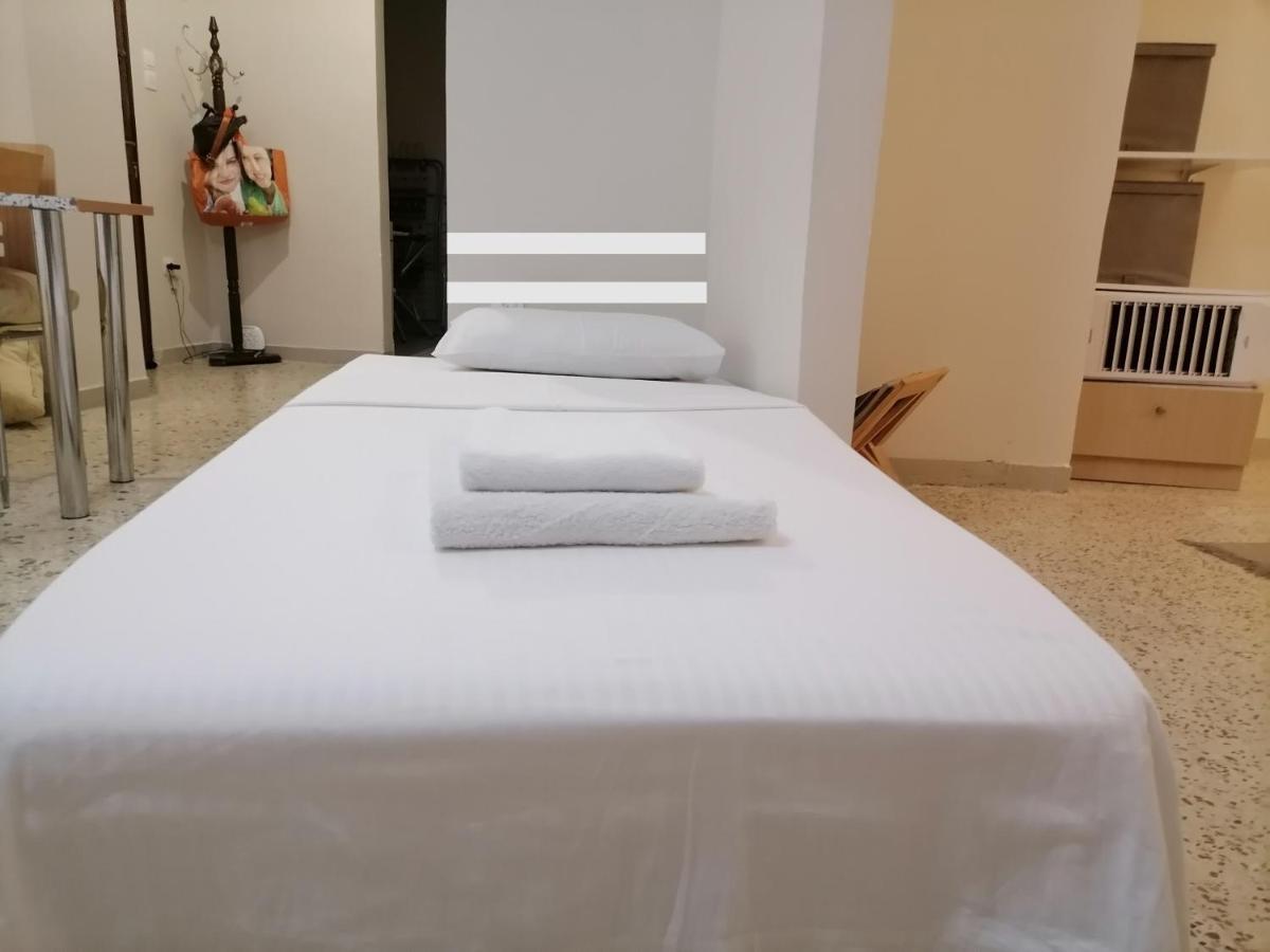 Filopappou Decent Apartment Athene Buitenkant foto