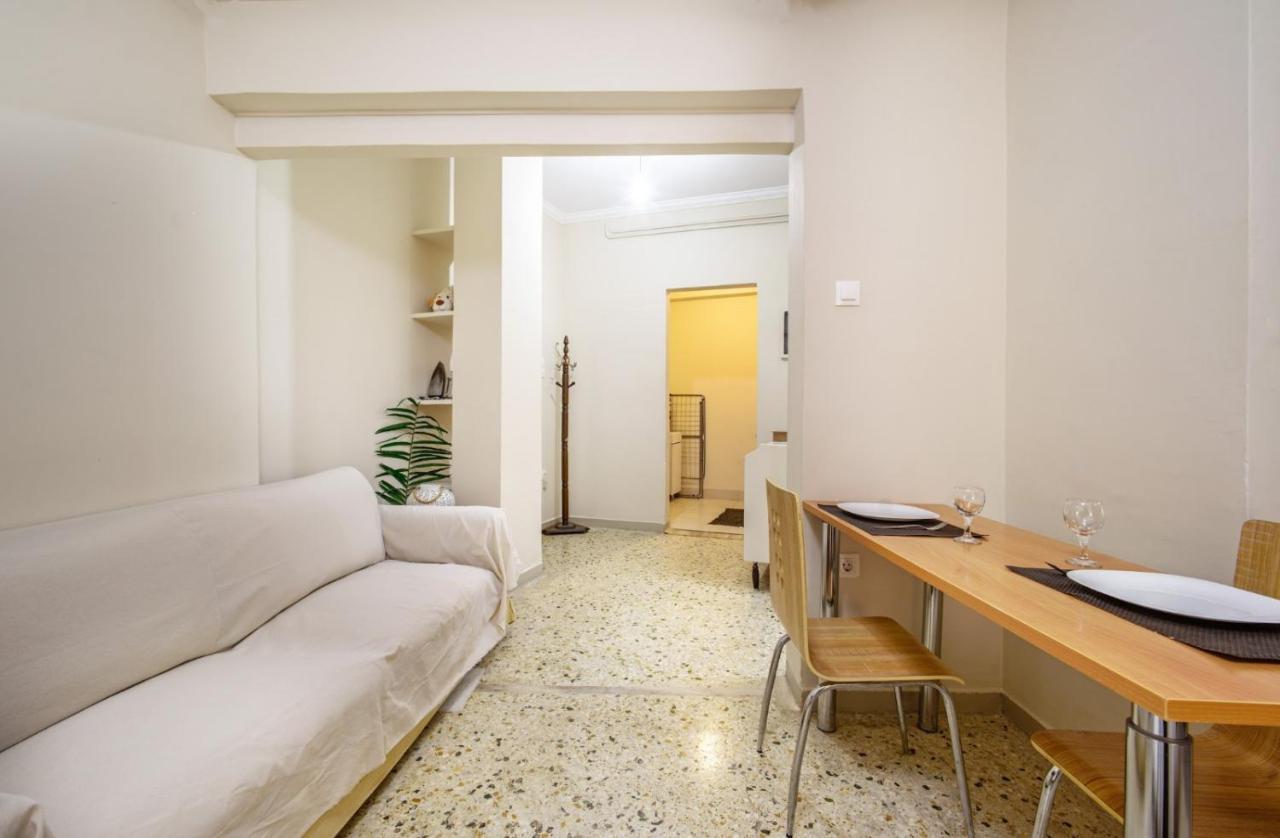 Filopappou Decent Apartment Athene Buitenkant foto
