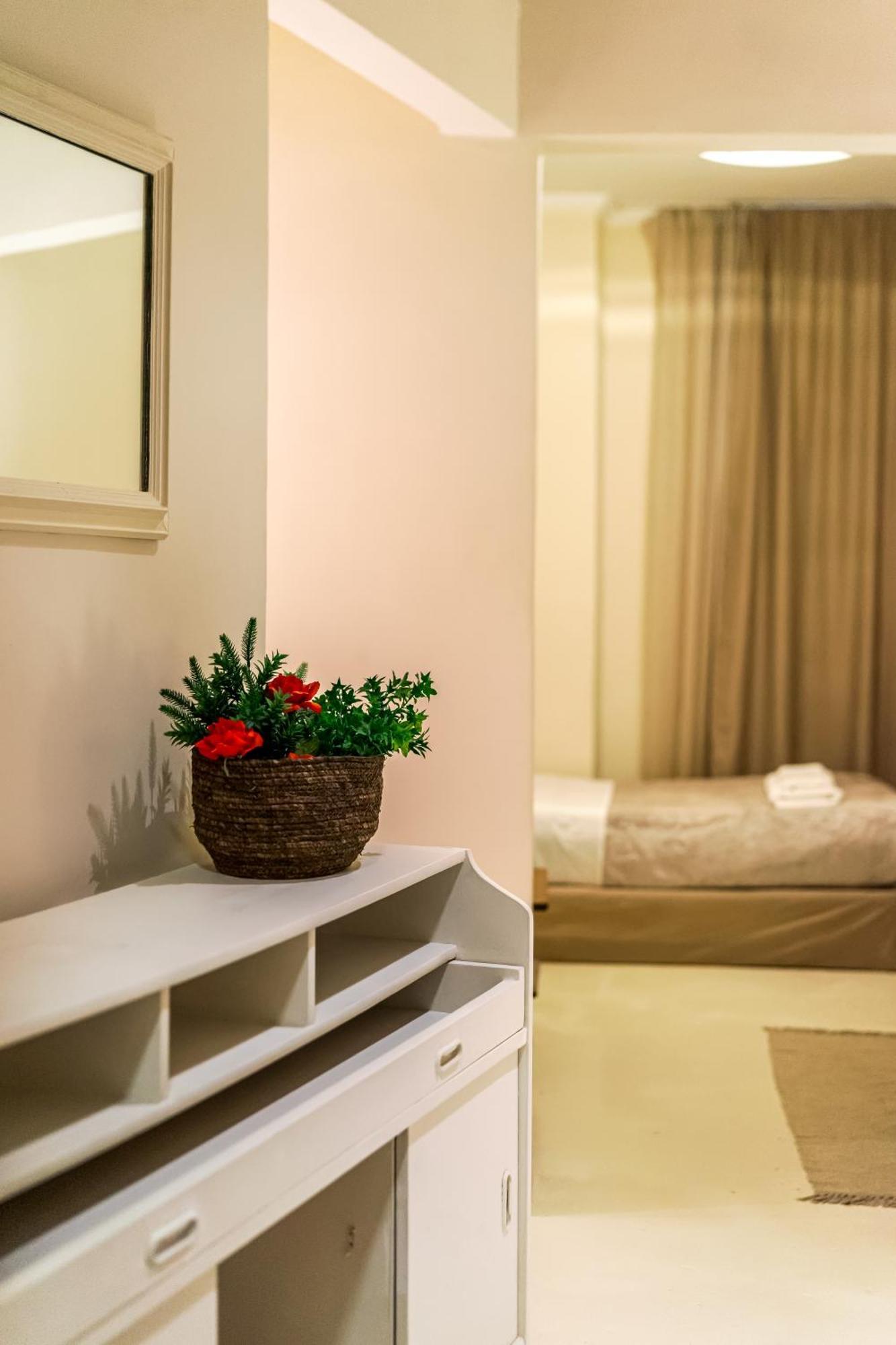 Filopappou Decent Apartment Athene Buitenkant foto